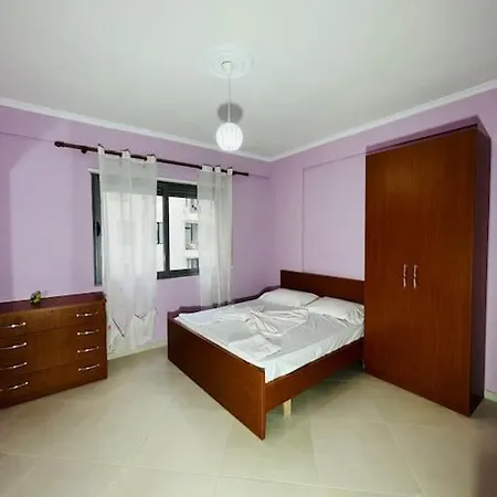 Apartment Noah With Parking 10 Meters From The Beach And Lungomare Perfect For Families ! Vlore