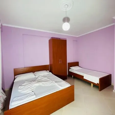 Noah With Parking 10 Meters From The Beach And Lungomare Perfect For Families ! Apartment Vlore